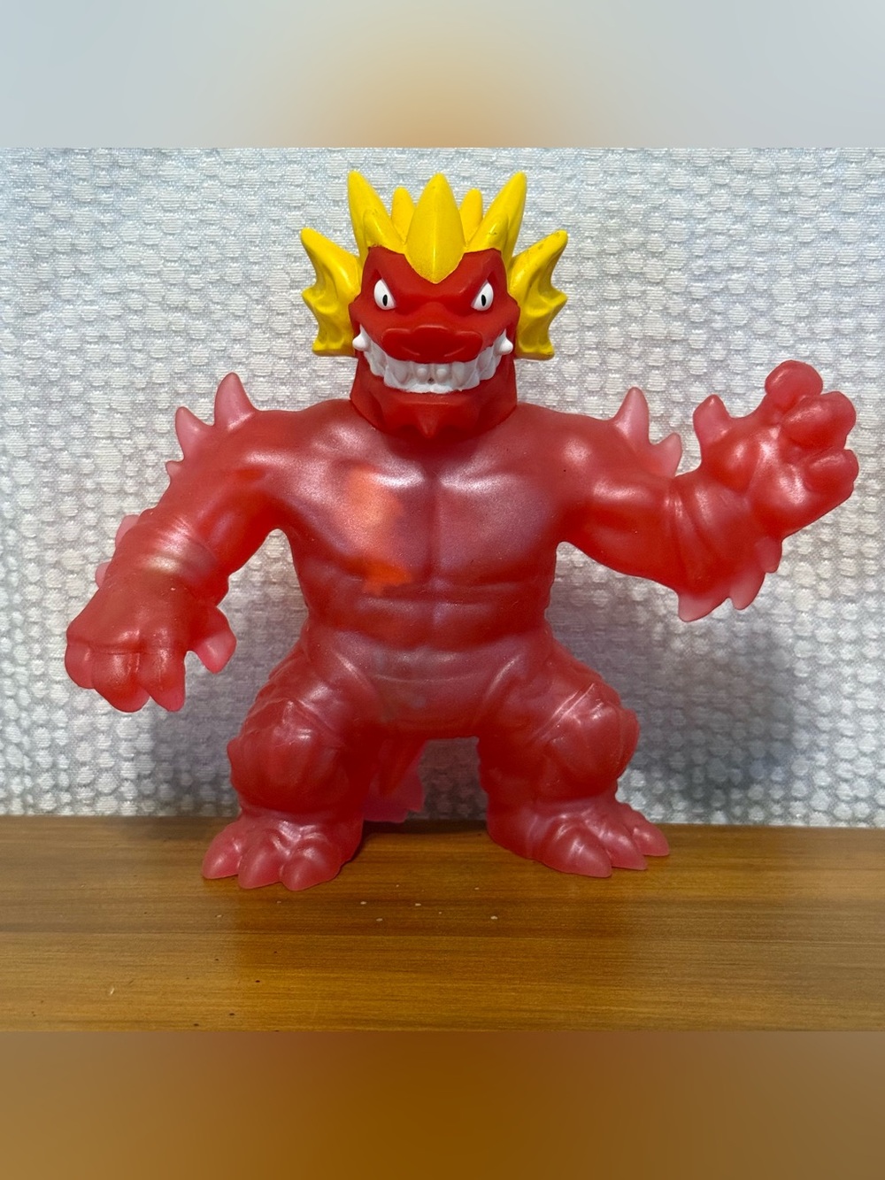 Heros of Goo Jit Zu Deep Goo Sea Blazagon Hero Super Stretchy, Goo filled Toy